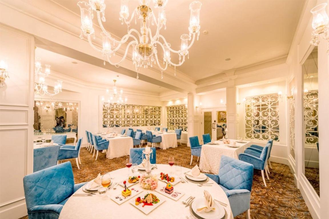 Vuni Palace Premium Hotel & Spa & Casino Beachfront Location ! Kyrenia  Bagian luar foto