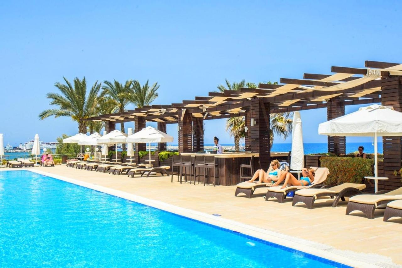 Vuni Palace Premium Hotel & Spa & Casino Beachfront Location ! Kyrenia  Bagian luar foto