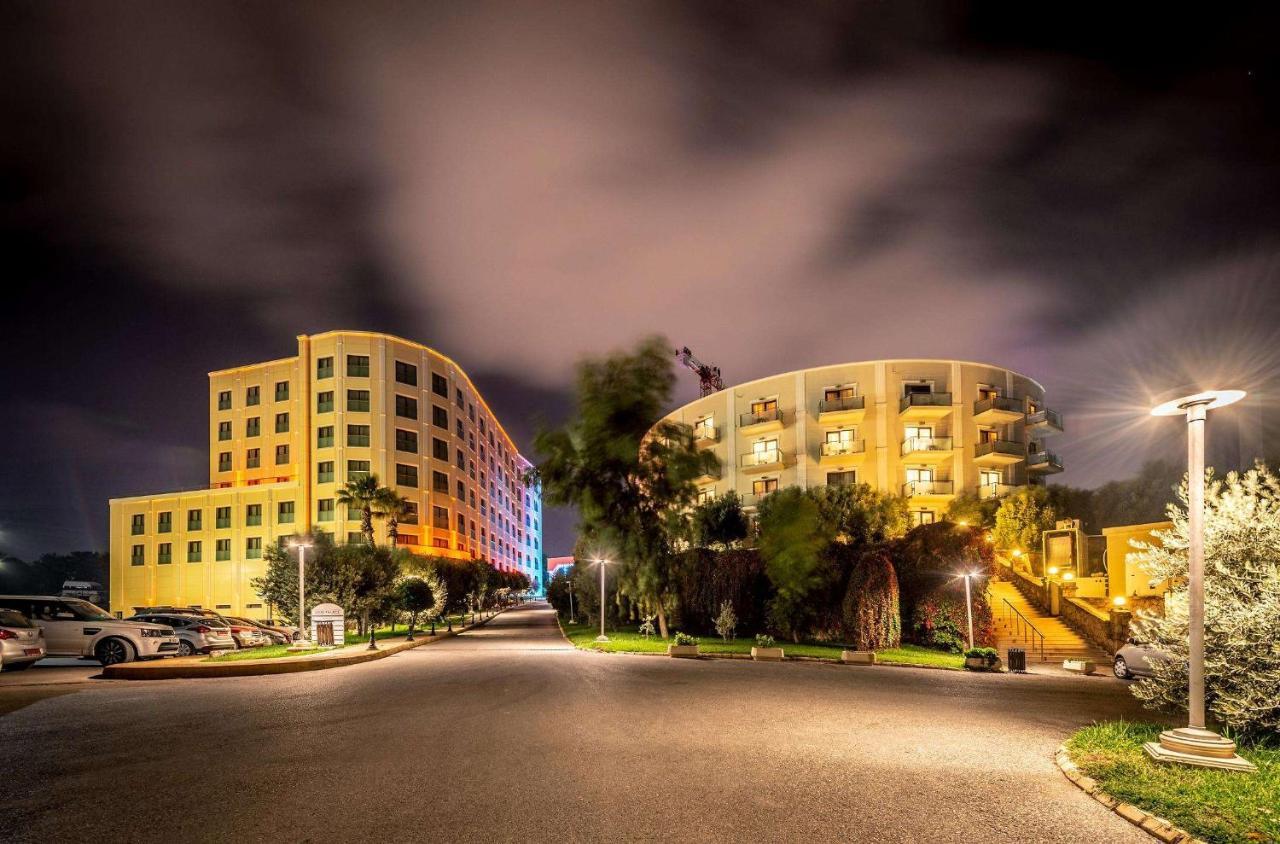 Vuni Palace Premium Hotel & Spa & Casino Beachfront Location ! Kyrenia  Bagian luar foto