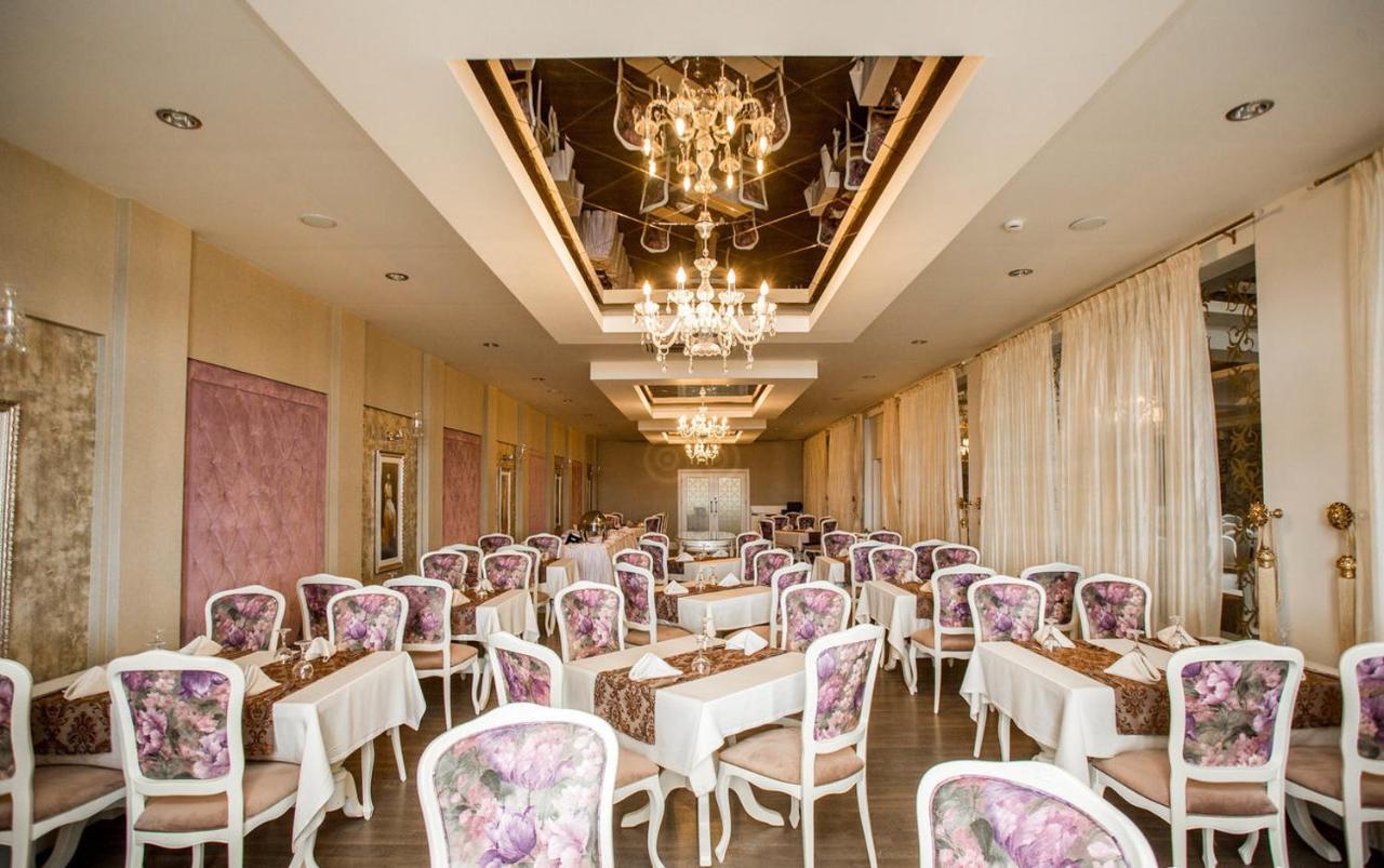 Vuni Palace Premium Hotel & Spa & Casino Beachfront Location ! Kyrenia  Bagian luar foto