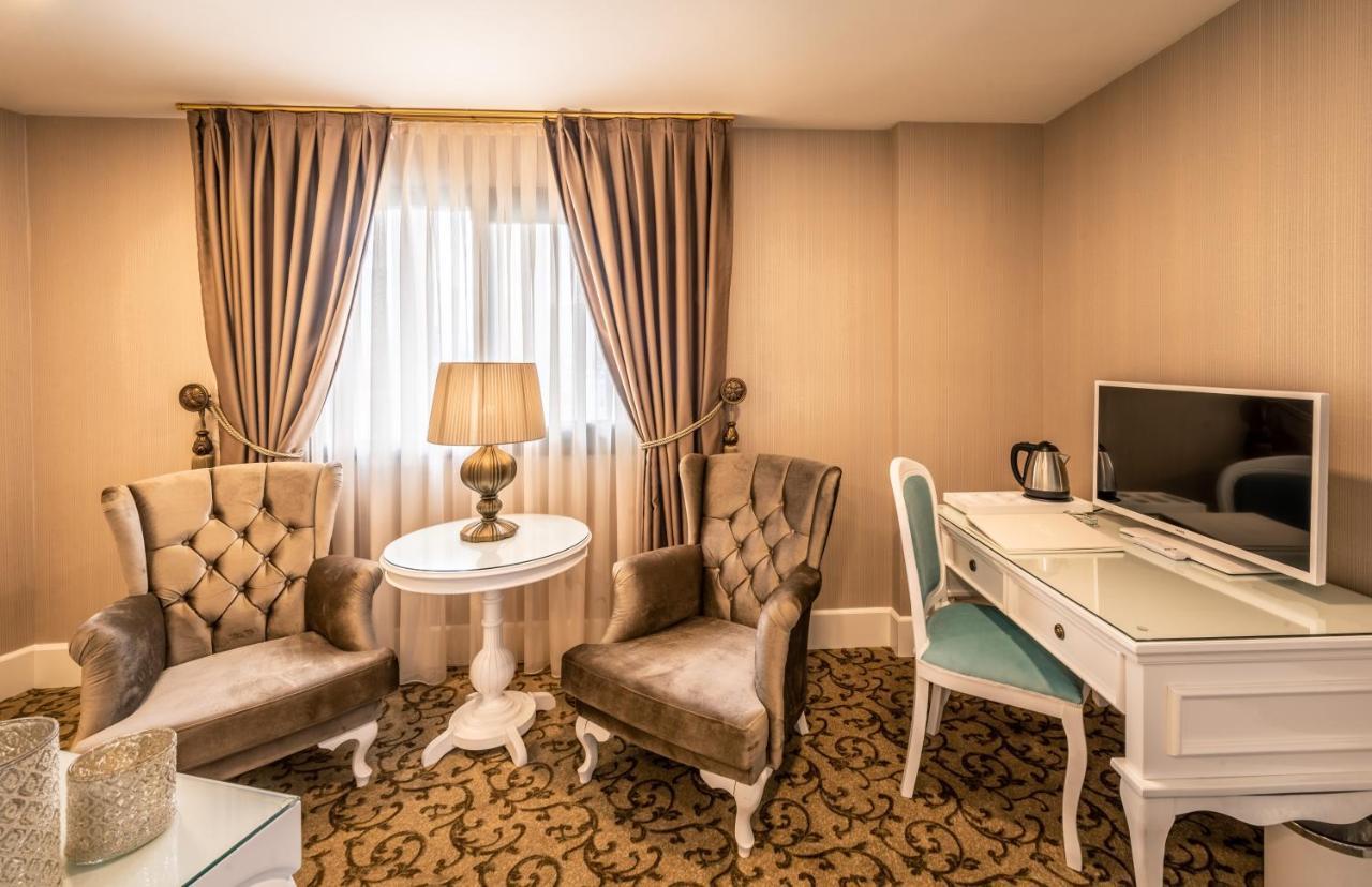 Vuni Palace Premium Hotel & Spa & Casino Beachfront Location ! Kyrenia  Bagian luar foto